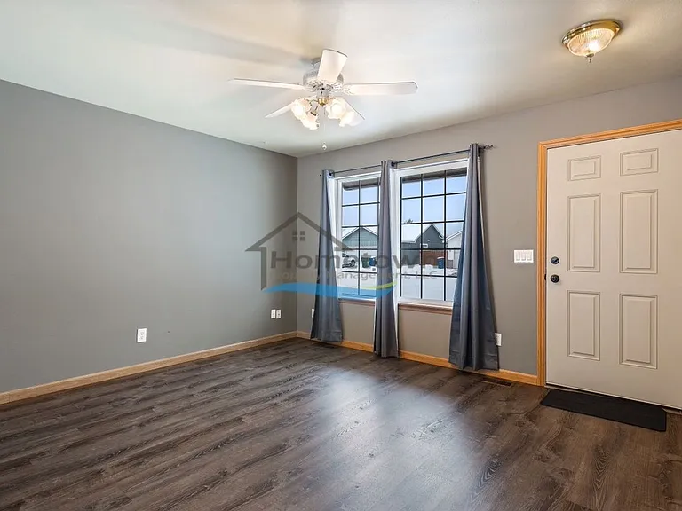 880 N Tucson St — Photo 5