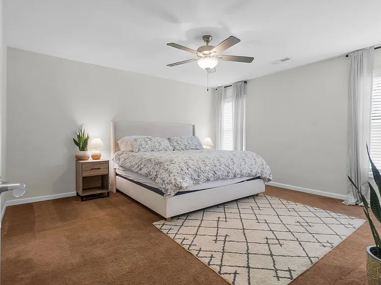115 Grantham Pl — Photo 22