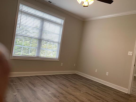 5th image of 3005 Sunny Creek Way