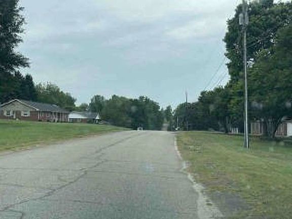 Exterior Neighborhood (street photo)