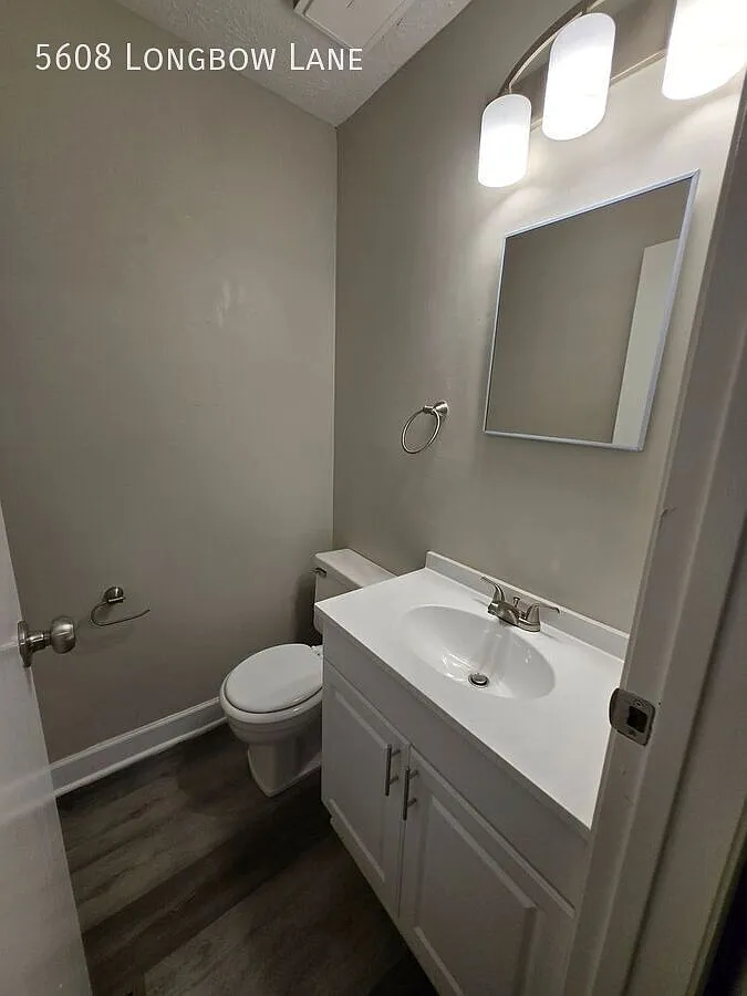 Recently Updated Beautiful Town Home in Dublin School District! — Photo 4