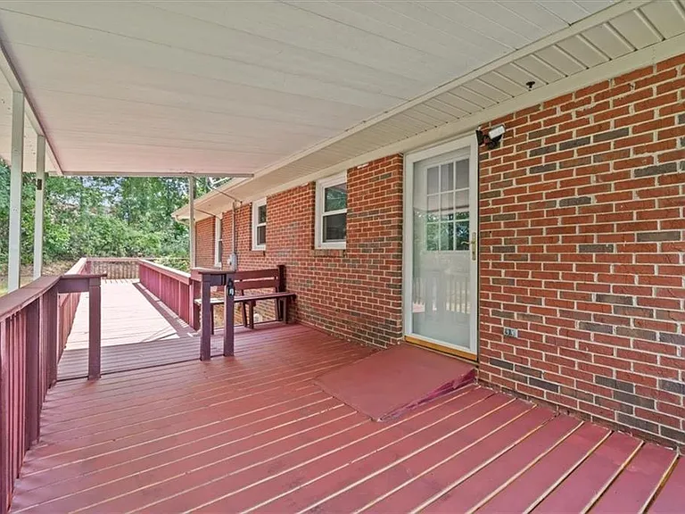 215 Thomas Heights Cir — Photo 19