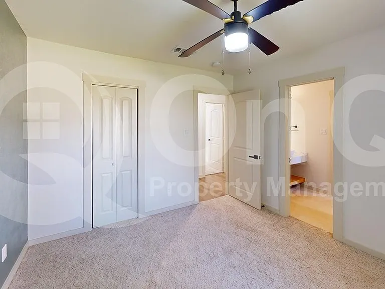 2517 Canterbury Ct — Photo 12