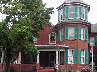 302 High St, New Windsor, MD 21776