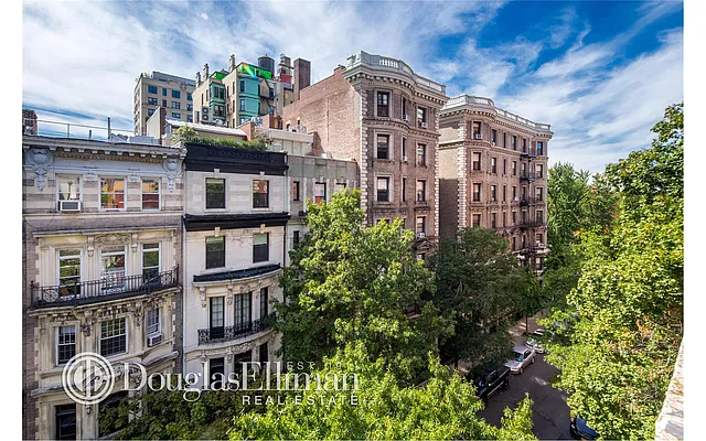 Sold by Douglas Elliman | media 32