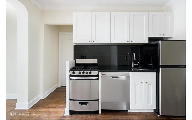 Rented by Douglas Elliman | media 2