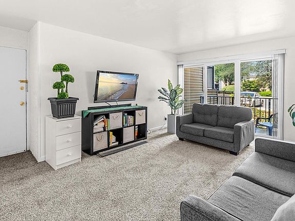 3rd image of 132 Duvall Ln #205-101