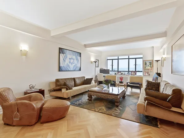 140 Riverside Dr #8H, New York, NY 10024