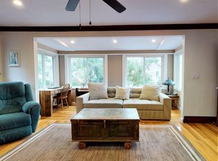 6 Hilltop Rd #B, Watertown, MA 02472