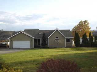 337 Omak River Rd, Omak, WA 98841
