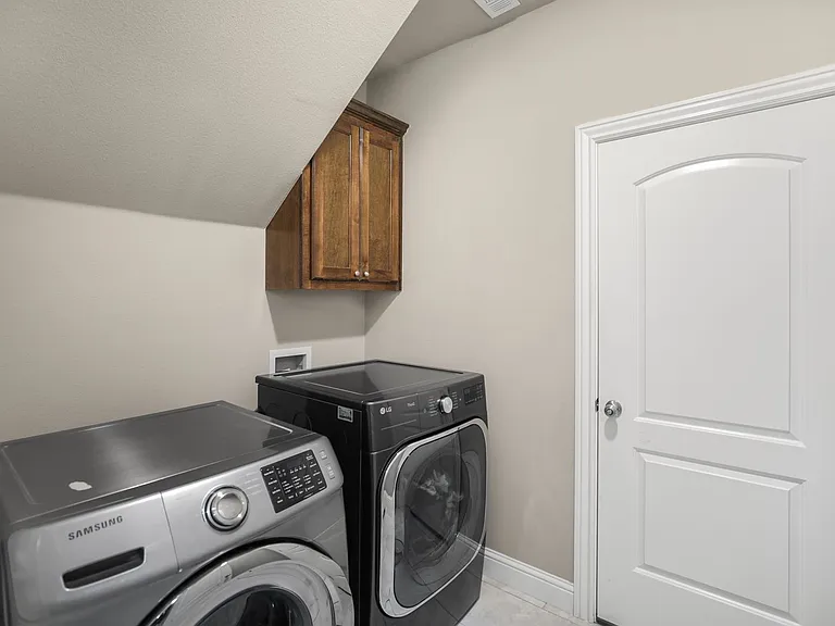 2505 SW Worthington Ave — Photo 13