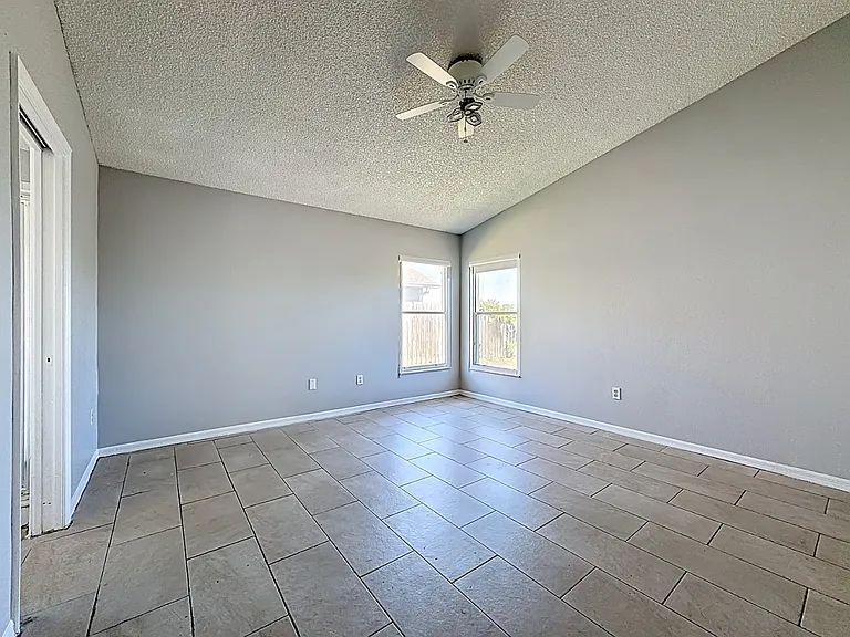 1603 Storington Ave — Photo 25