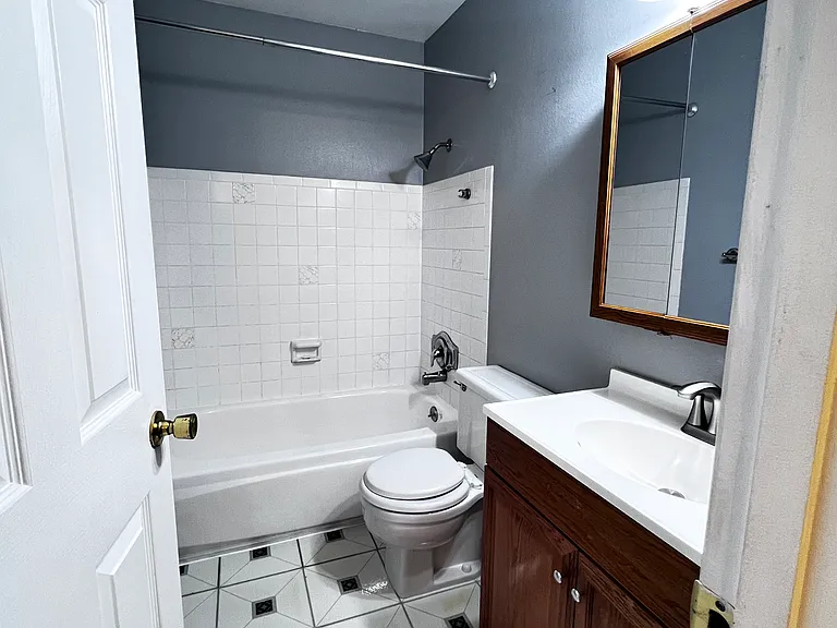 2305 S Pinebrook Ln #11 — Photo 3