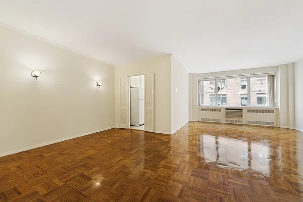 Sold by Nest Seekers International | media 7