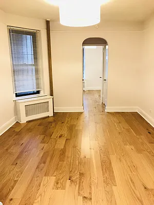 Rented by Metropolis Real Estate of Manhattan | media 45