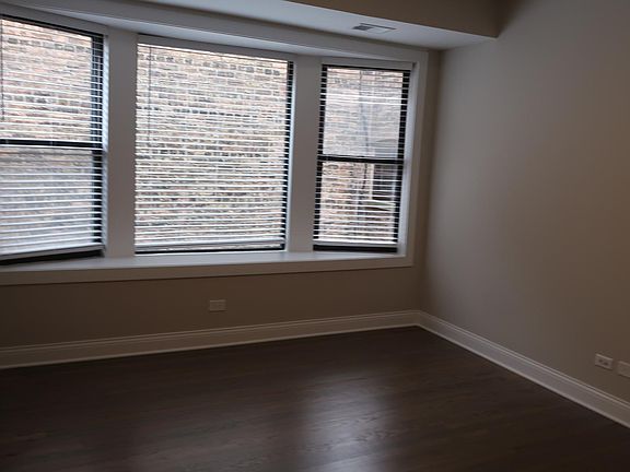 4th image of 4437 N Paulina St