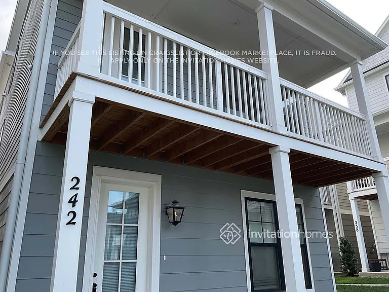 242 Founders Ln — Photo 2