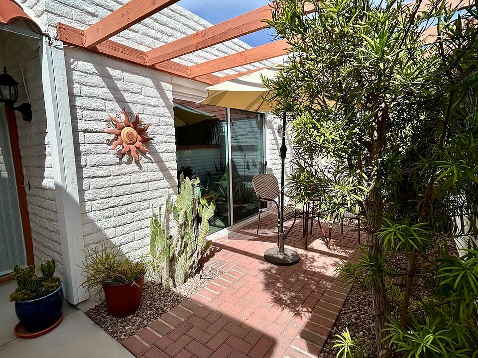 1st image of 2009 N Calle De Vida