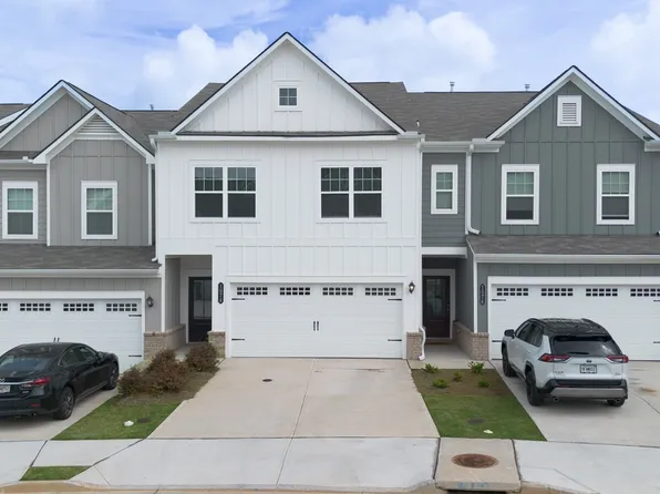 1074 Chastain Dr #44, Sugar Hill, GA 30518
