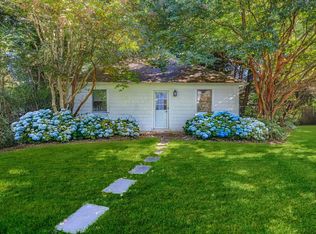 48 Osborne Ave, Southampton, NY 11968
