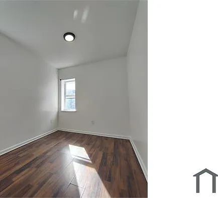 1321 E Biddle St — Photo 6