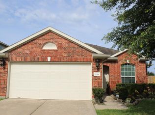 7039 Primrose Rd, Baytown, TX 77521