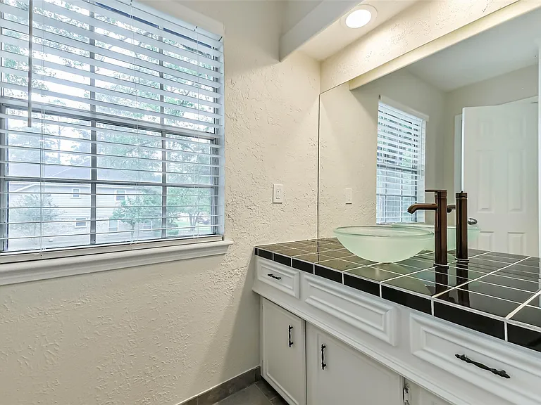 12910 Ivyforest Dr — Photo 33