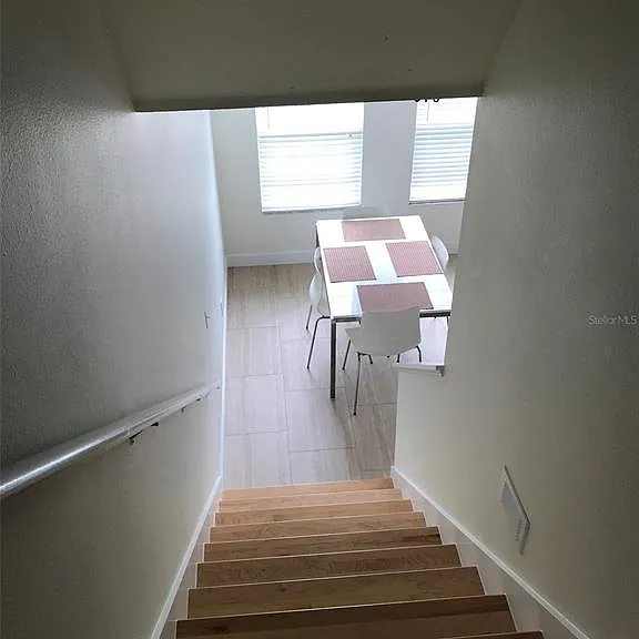 2915 Pointeview Dr — Photo 9