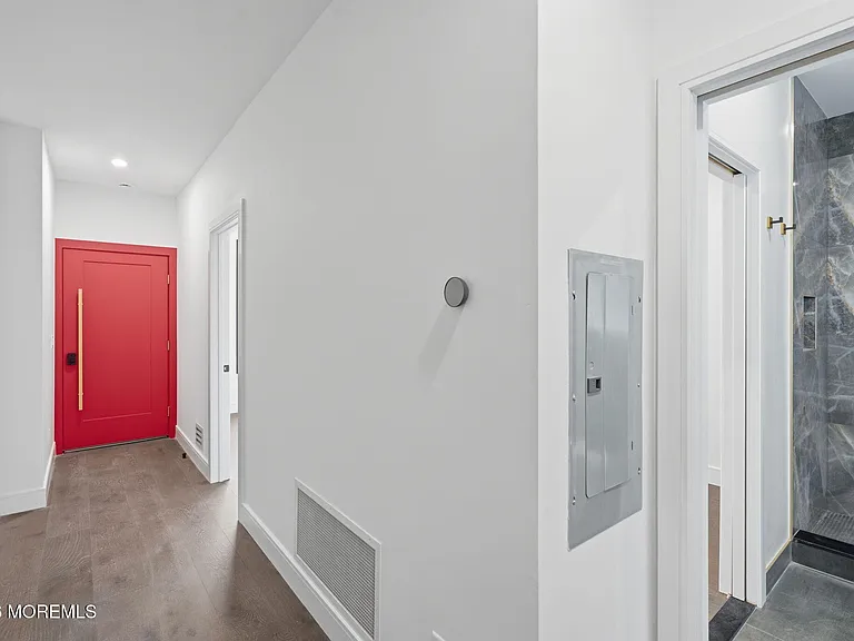 9 Minerva St #1 — Photo 3