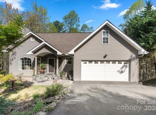 16 Leisure Loop, Weaverville, NC 28787