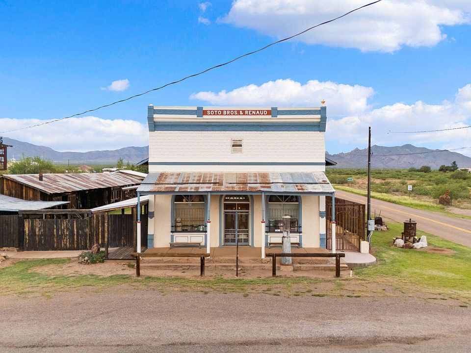 1st image of 905 S Ghost Town Trl