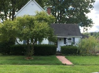 420 E Hill St, Tiskilwa, IL