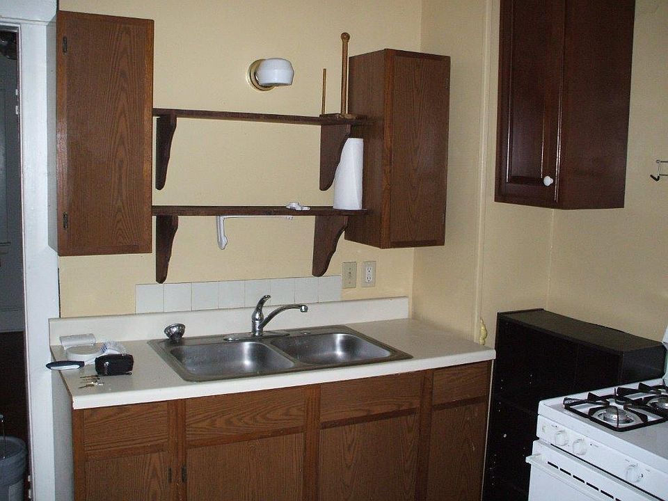 1st image of 2051 Fairview Ave APT 4