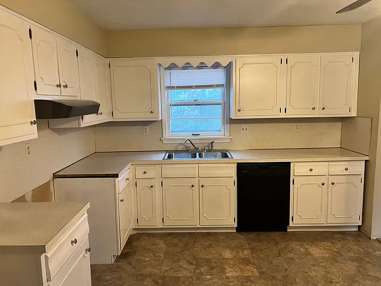5508 Fruitwood Dr — Photo 3