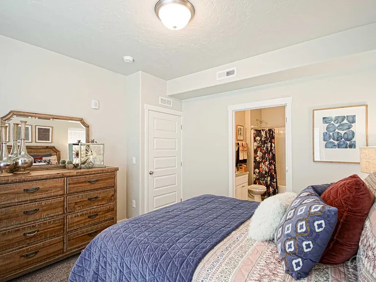 The Station Apartments at Gateway — Photo 47