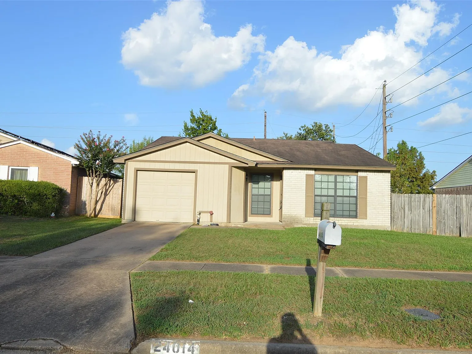 3 bed, 2.0 bath, 1158 sqft, $1,500 — Photo 1