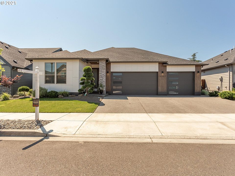 1st image of 16907 NE 28th Way