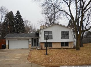 3808 Maryland Ave N, New Hope, MN 55427