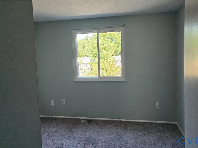 726 Sturgis Dr — Photo 14