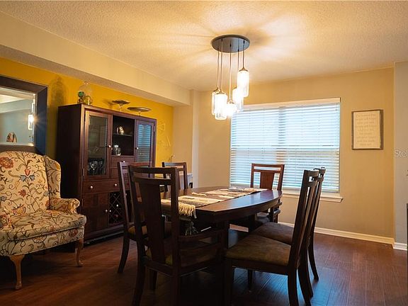 3rd image of 1236 Brampton Pl