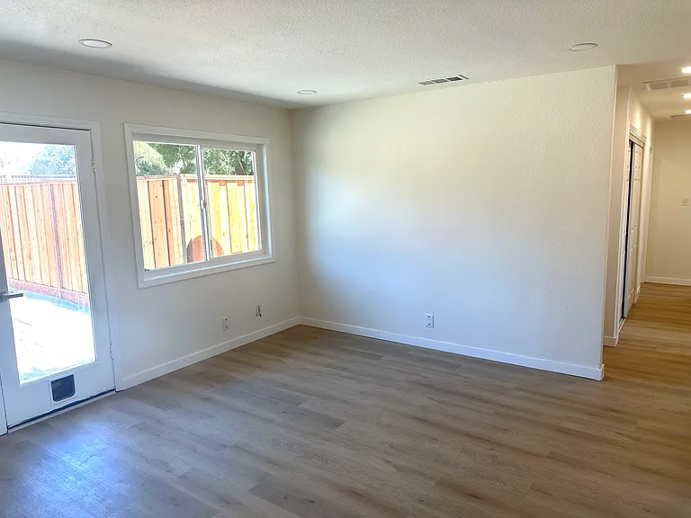 7777 Shannon Ave — Photo 16