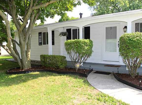 2nd image of 26902 Whiteside Dr