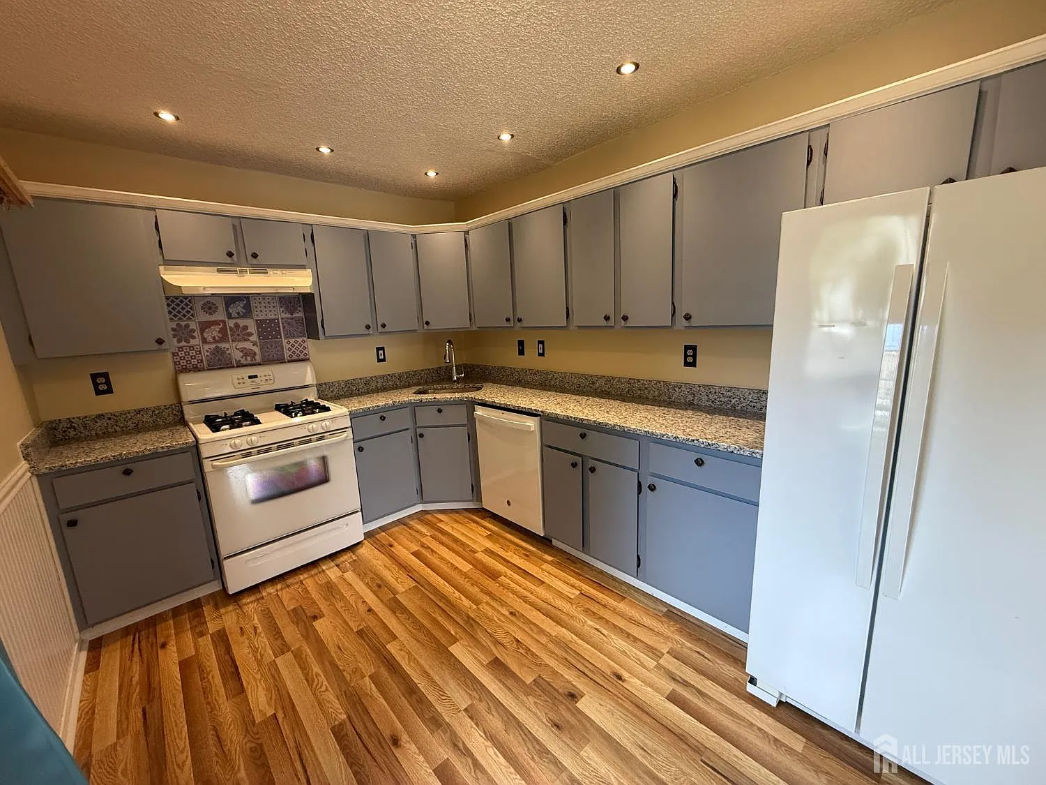 2 bed, 2.5 bath, $2,750 — Photo 4