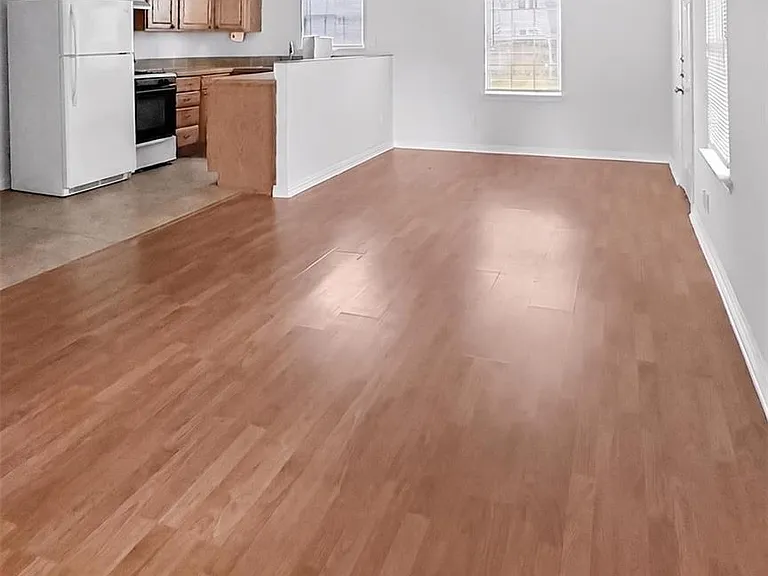 1118 Hunter Dr #A — Photo 3