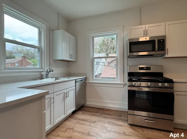 21 Howard St APT 4, Pittsburgh, PA 15209