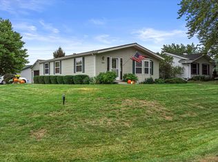 2855 Crestview Park Dr, Racine, WI 53402