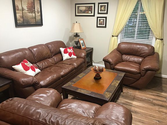 5th image of 3851 Persimmon Cir #3851