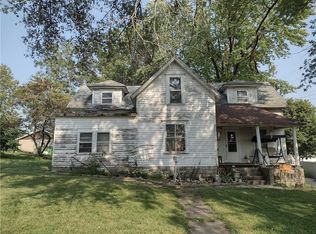 423 2nd St, Barnard, MO 64423