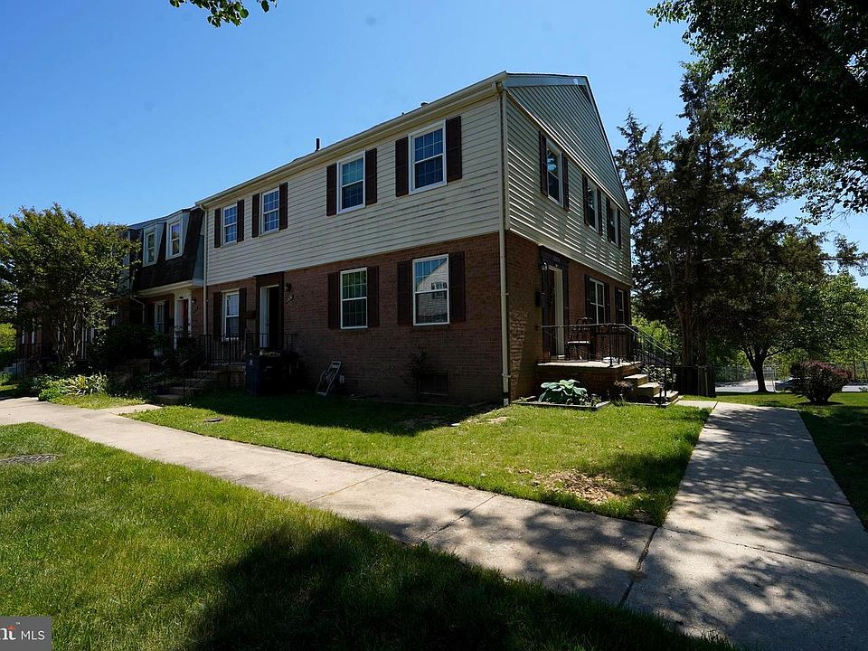 1st image of 12836 Claxton Dr #4