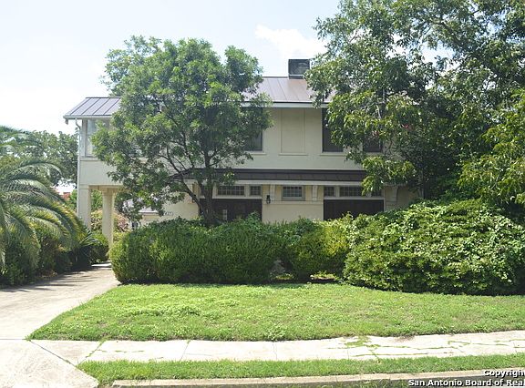 2nd image of 427 Adams St